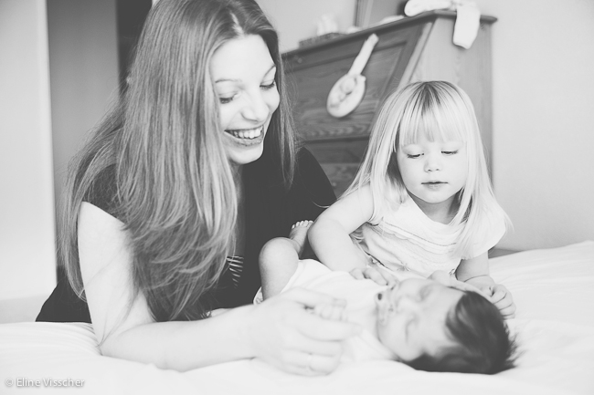 02-newborn-baby-girl